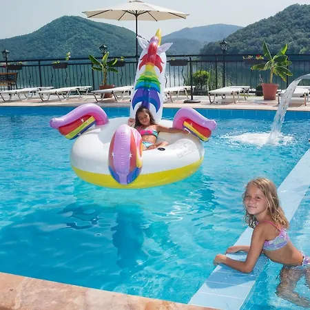 Комплекс Овеч Hotel *